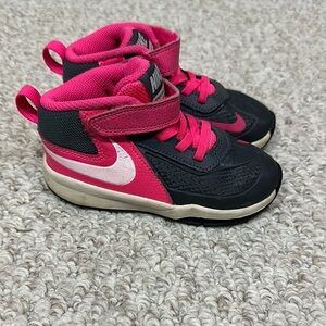 Nike Kids High-Top Sneakers - Pink and Black